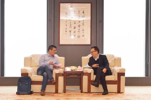 陈胜光会见京东集团副总裁姜旺-图.jpg