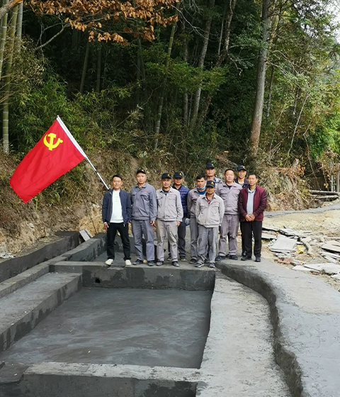 广晟有色红岭公司接连获赠6面锦旗-图4.jpg